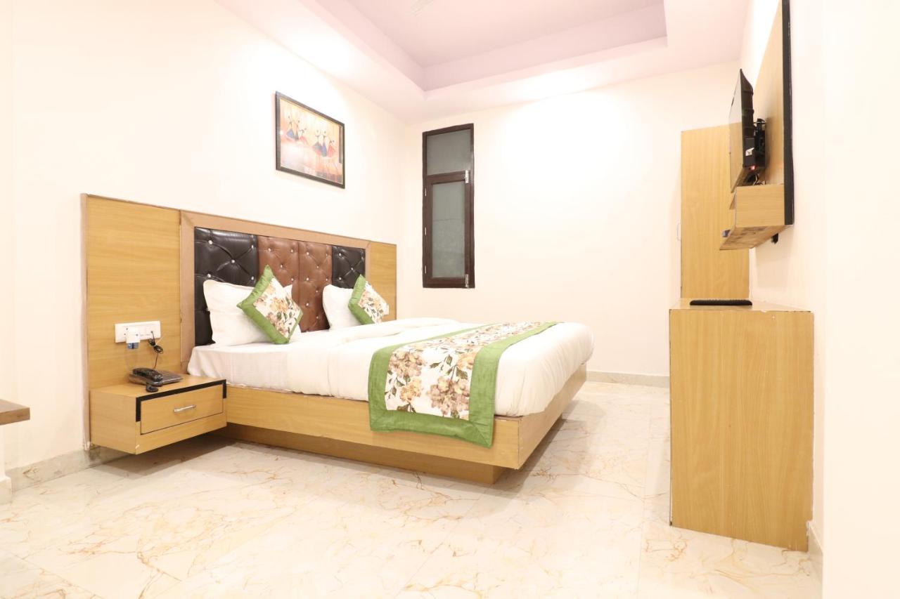 Hotel Hari International - Noida Sector 11 Luaran gambar