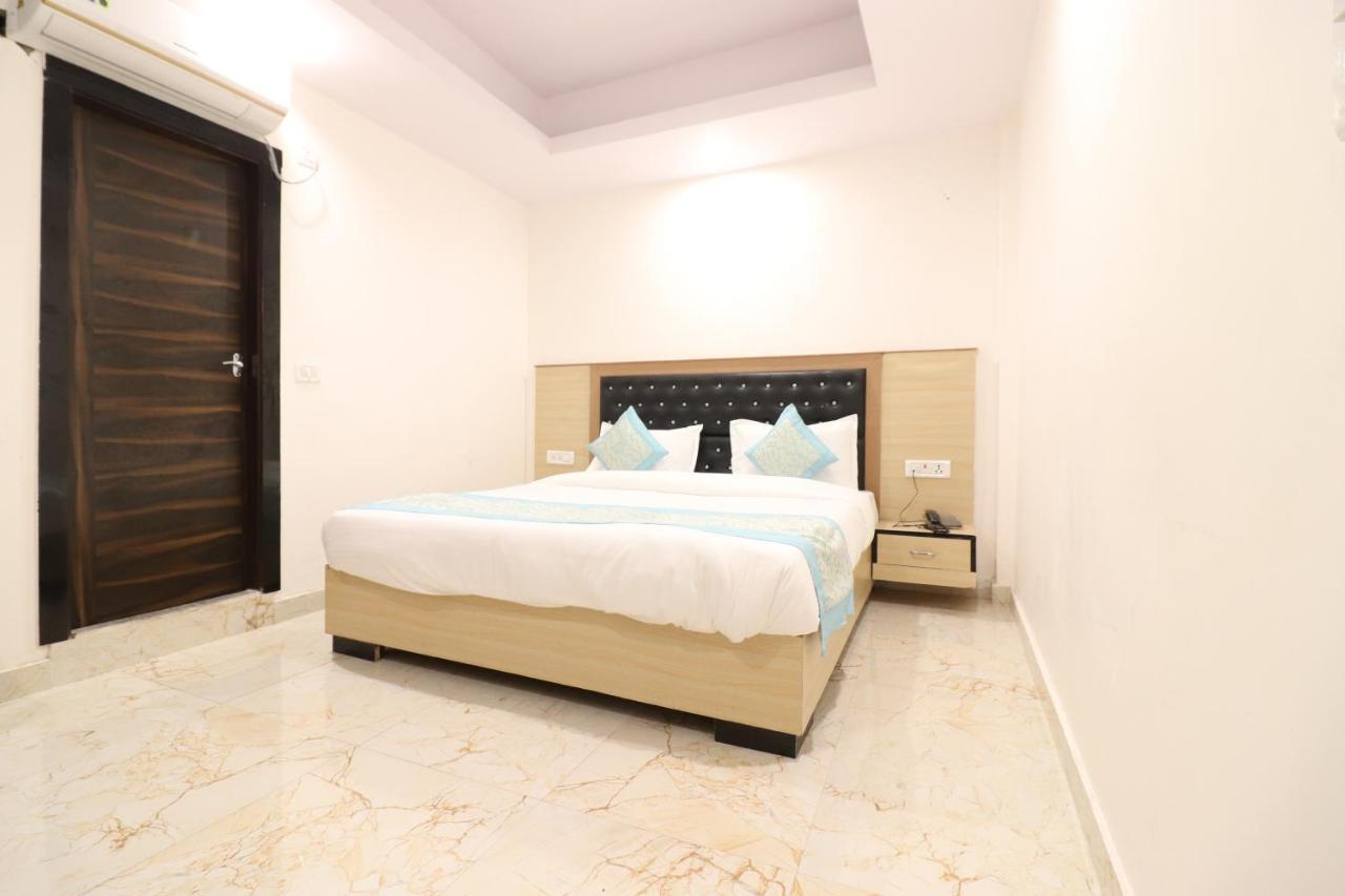 Hotel Hari International - Noida Sector 11 Luaran gambar