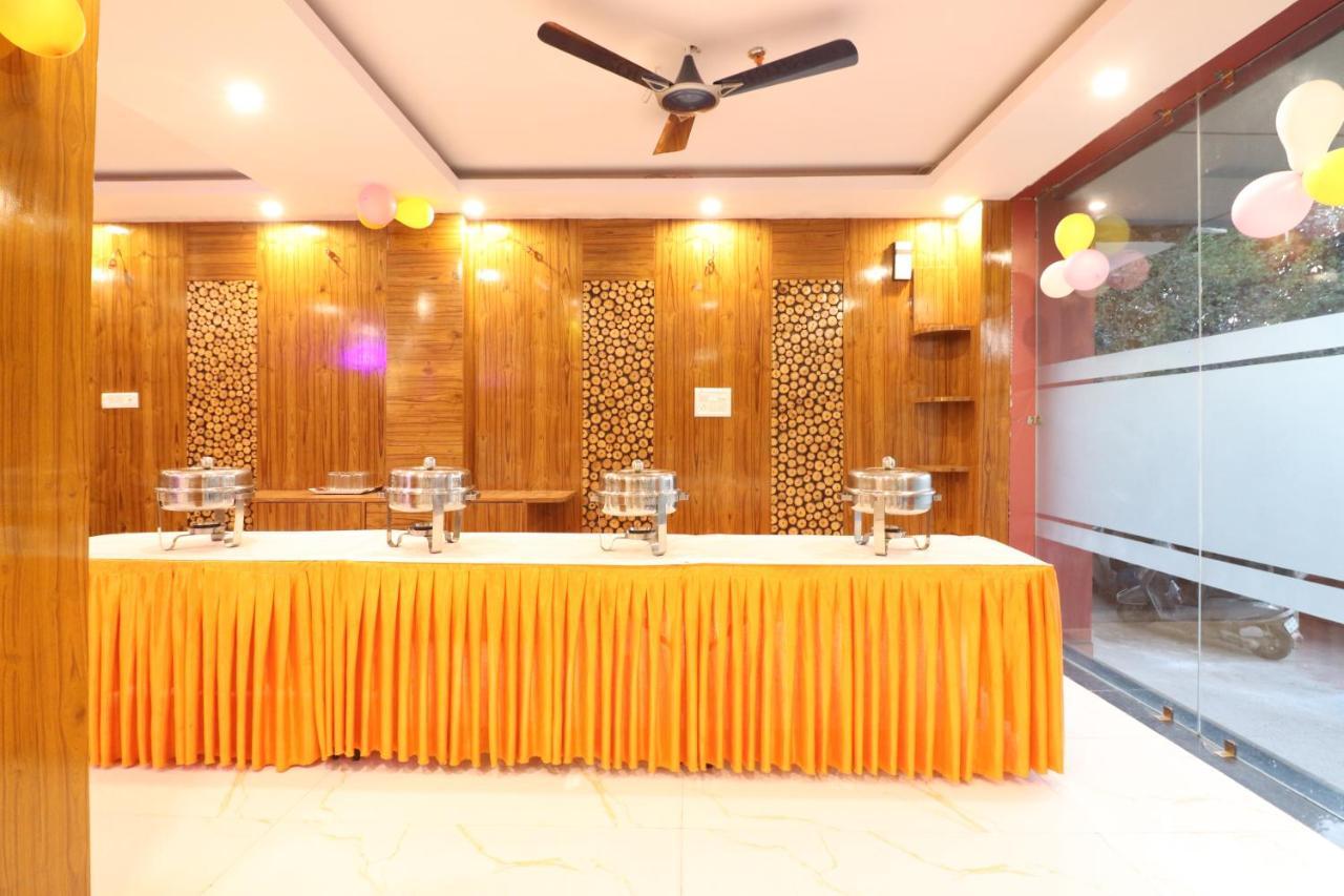 Hotel Hari International - Noida Sector 11 Luaran gambar