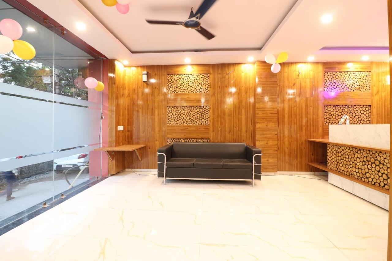 Hotel Hari International - Noida Sector 11 Luaran gambar