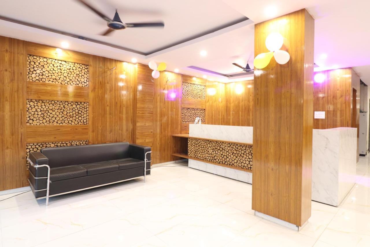 Hotel Hari International - Noida Sector 11 Luaran gambar