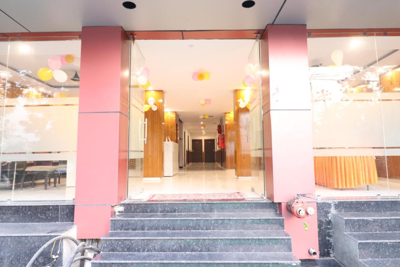 Hotel Hari International - Noida Sector 11 Luaran gambar