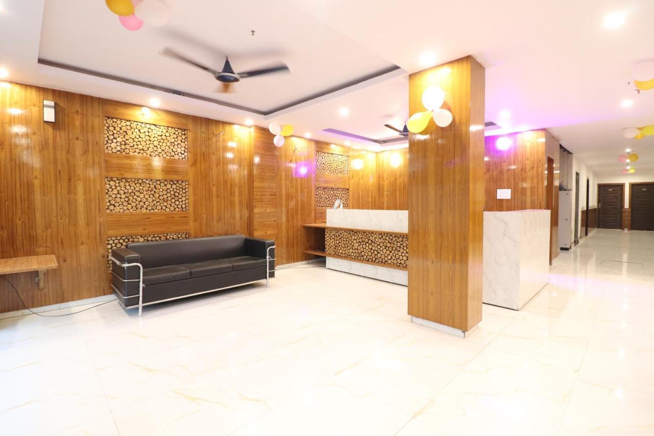 Hotel Hari International - Noida Sector 11 Luaran gambar