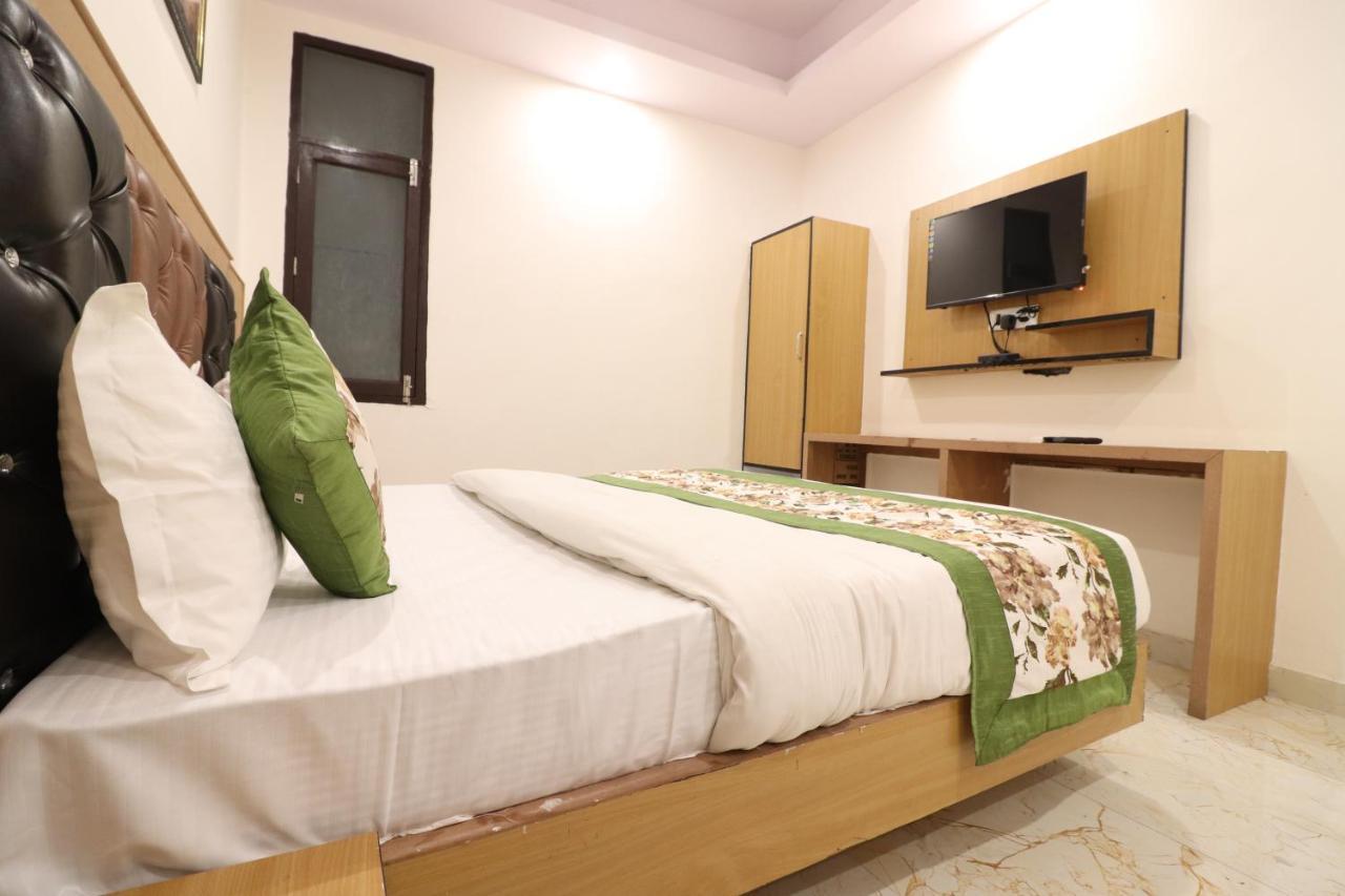 Hotel Hari International - Noida Sector 11 Luaran gambar