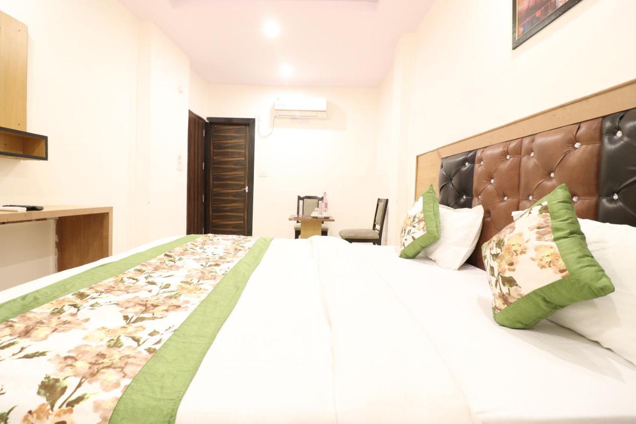 Hotel Hari International - Noida Sector 11 Luaran gambar