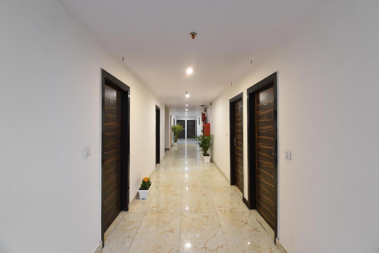 Hotel Hari International - Noida Sector 11 Luaran gambar