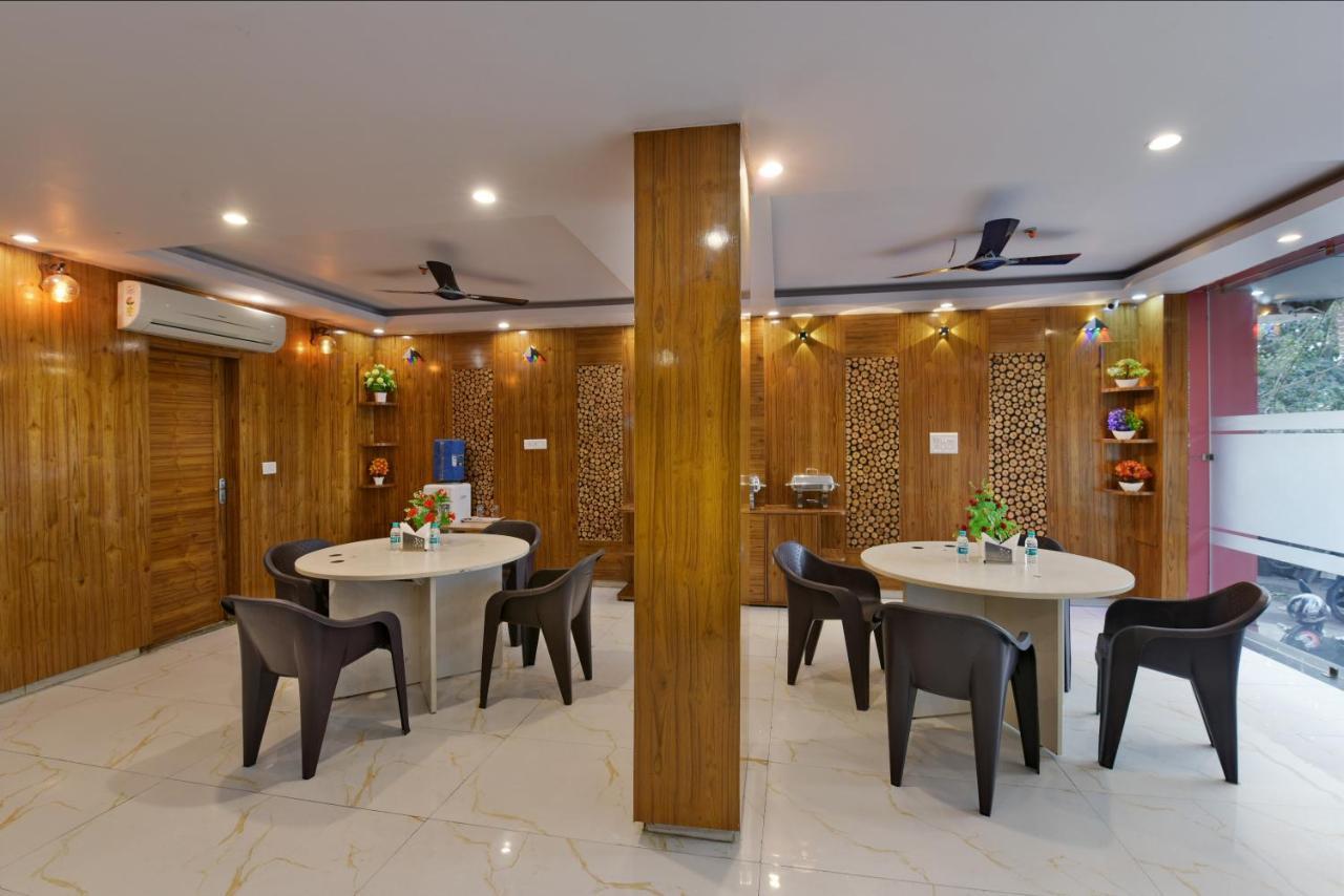 Hotel Hari International - Noida Sector 11 Luaran gambar
